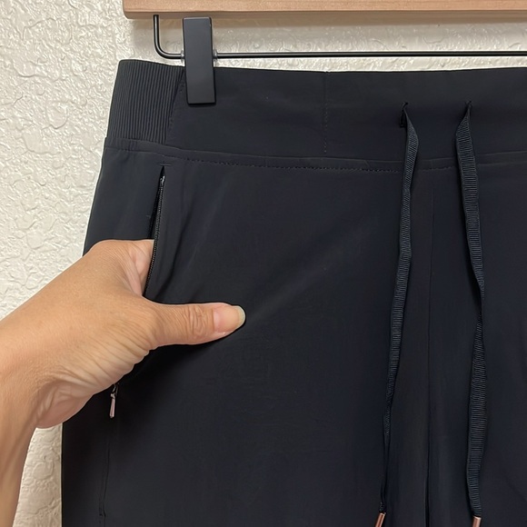 NWOT CALIA by Carrie Underwood Mid Rise Short 8” inseam Size Small - Picture 4 of 8